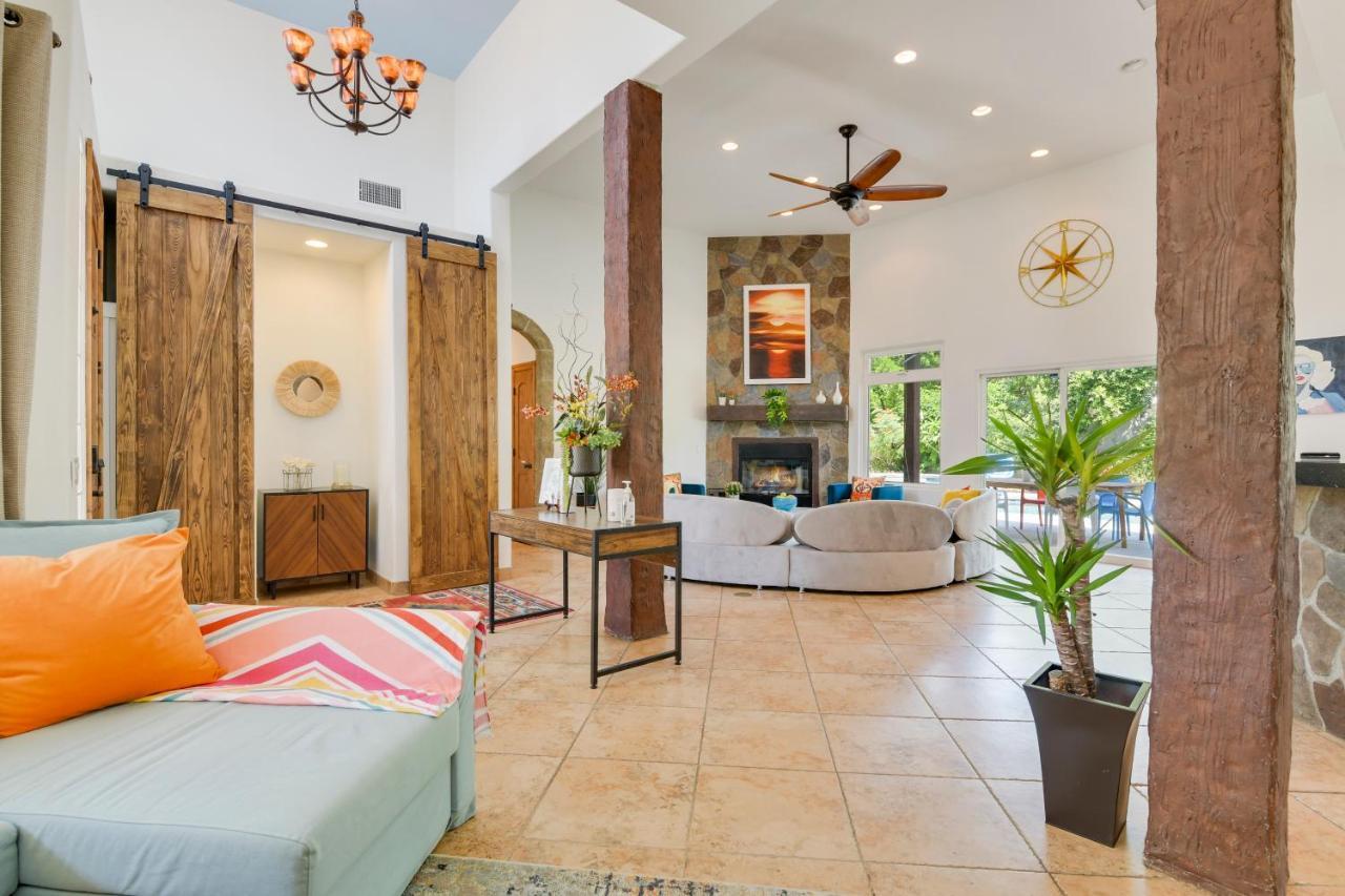 A Beautiful Desert Escape With Everything Need *