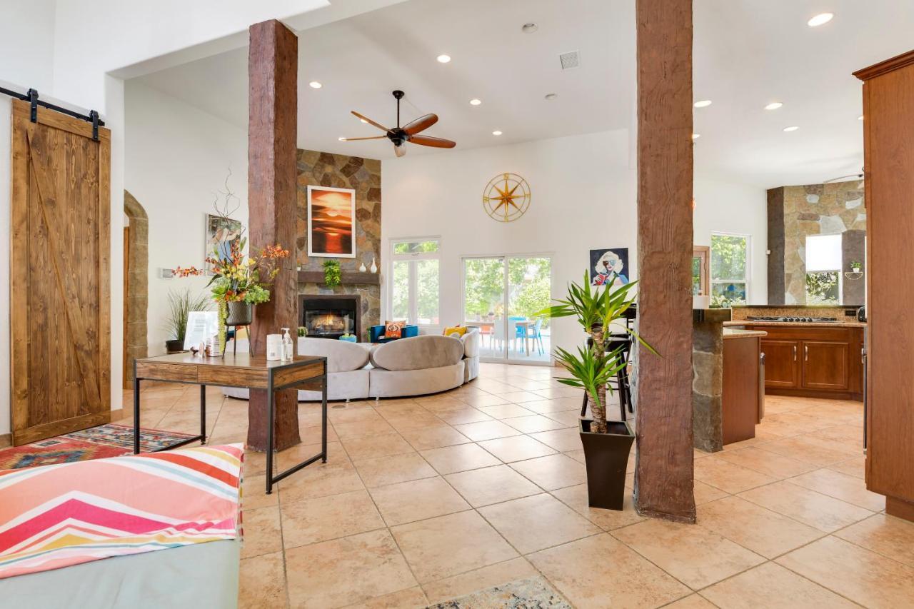 A Beautiful Desert Escape With Everything Need *