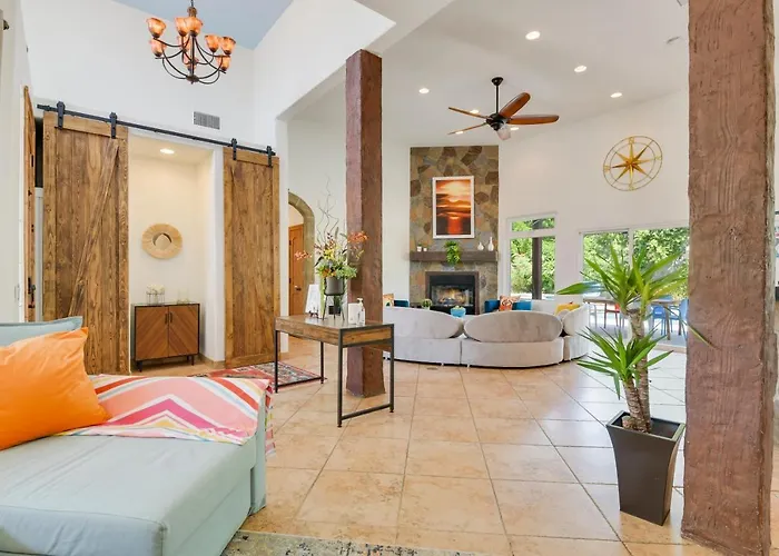 A Beautiful Desert Escape With Everything You Need