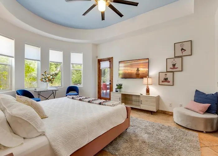 A Beautiful Desert Escape With Everything You Need
